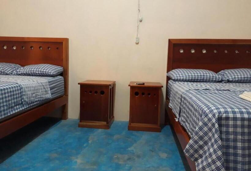 בית מלון כפרי Centro Ecoturistico Rio Chuc Tej