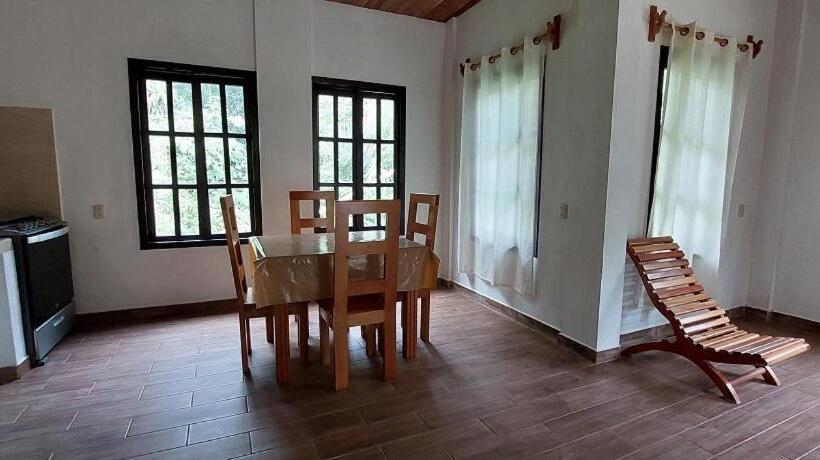 בית מלון כפרי Centro Ecoturistico Rio Chuc Tej