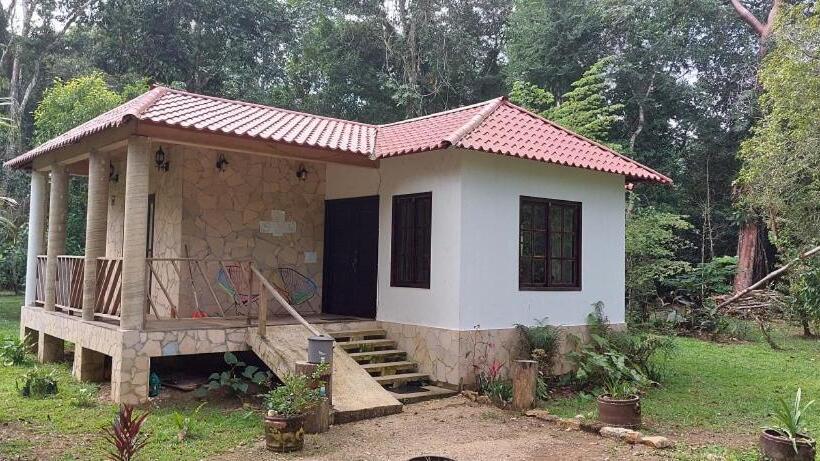 בית מלון כפרי Centro Ecoturistico Rio Chuc Tej