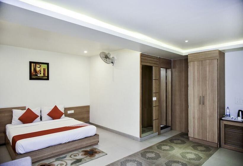 فندق City Square By Oyo Rooms