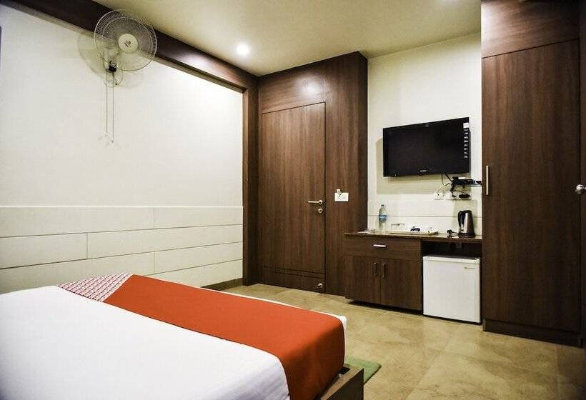 ホテル City Square By Oyo Rooms