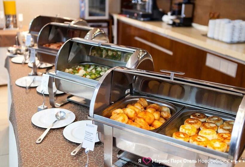 בית מלון כפרי Diamond Plaza