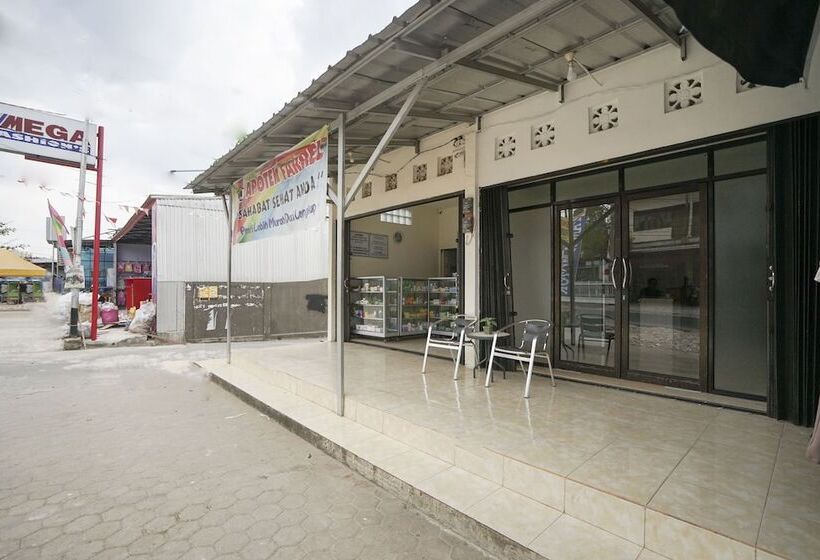 בית מלון כפרי Duta Homestay By Oyo Rooms