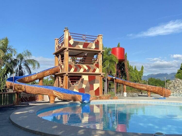 هتل Heritage Resort Of Caoayan