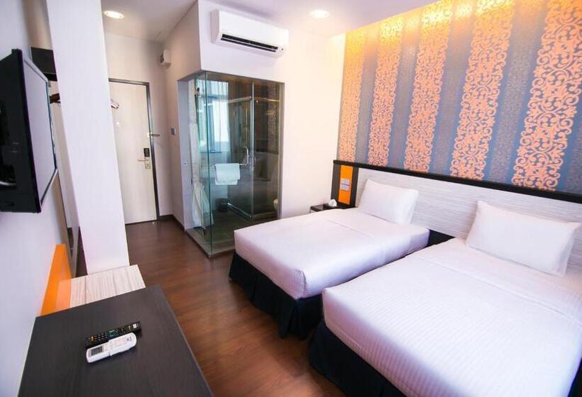 Indra Hotel Boutique Suites