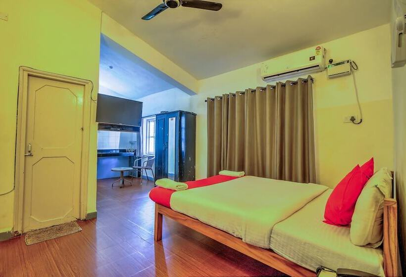 בית מלון כפרי Jarrs Renton Manor