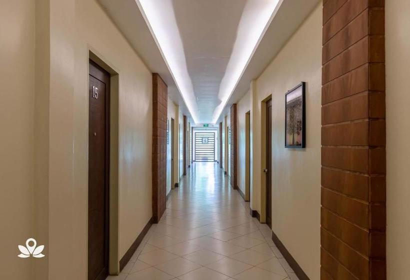 هتل Zen Rooms Jj S Seafood Tagbilaran