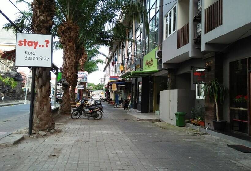 호텔 Kuta Beach Stay