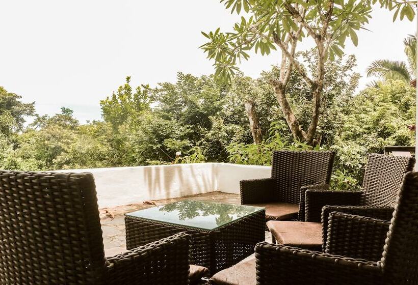 هتل Nature Lodge Finca Los Caballos
