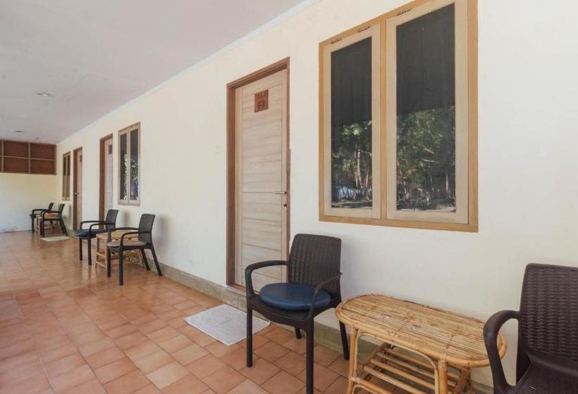 Hotel Oyo 1688 Collin Beach