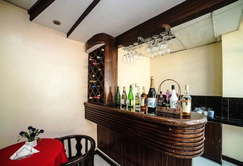 هتل Peach Tree Lodge