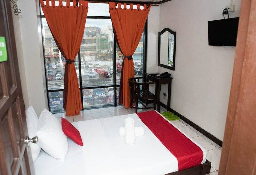 هتل Peach Tree Lodge