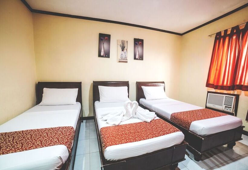 هتل Peach Tree Lodge