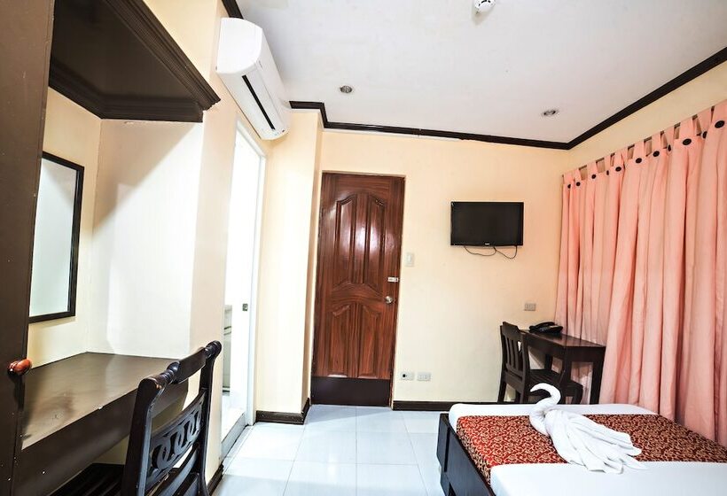 هتل Peach Tree Lodge