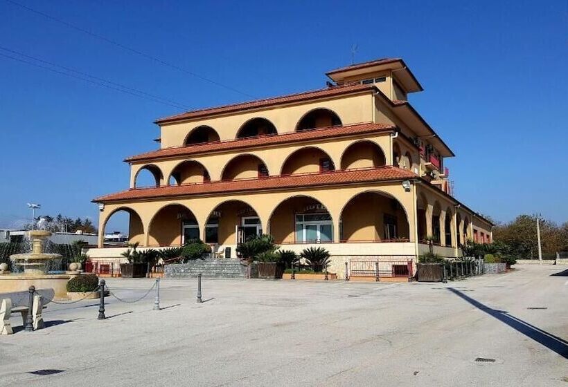 Отель Re Di Cuori