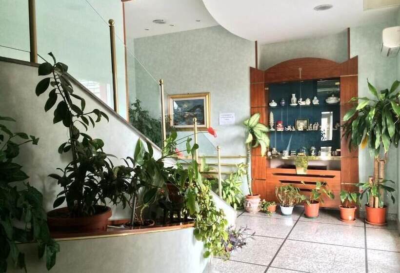 Отель Re Di Cuori