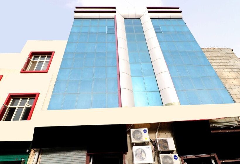 酒店 Red Velvet Inn By Oyo Rooms