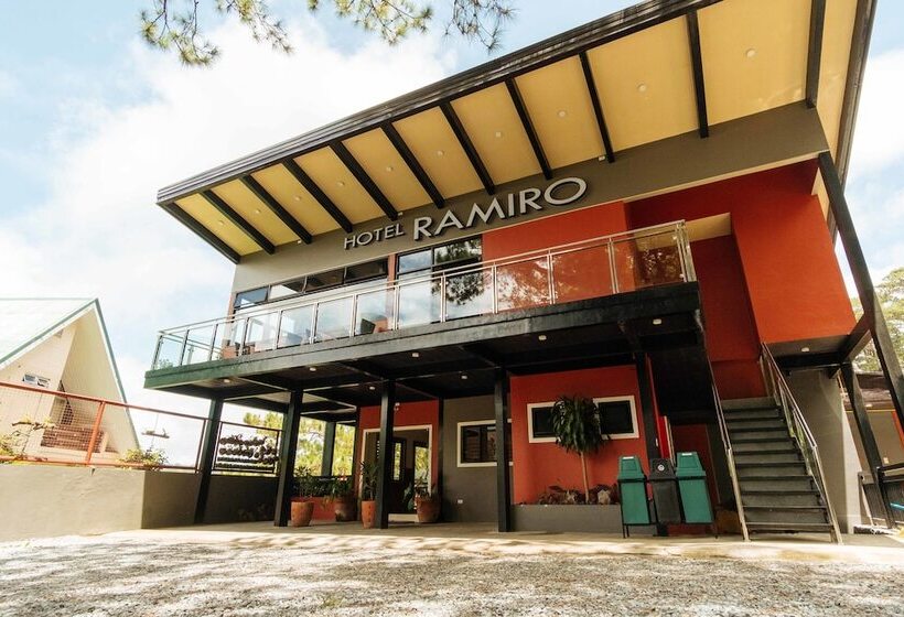 فندق Reddoorz Premium @ Outlook Drive