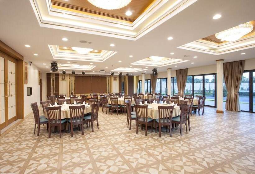 فندق Rk Riverside Resort & Spa