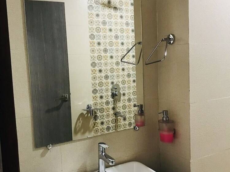 Отель Sameer Palace