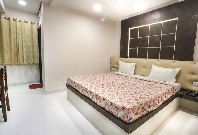 Отель Sameer Palace