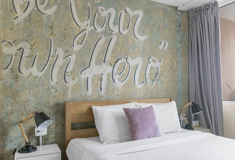 בית מלון כפרי Selina Casco Viejo Panama City