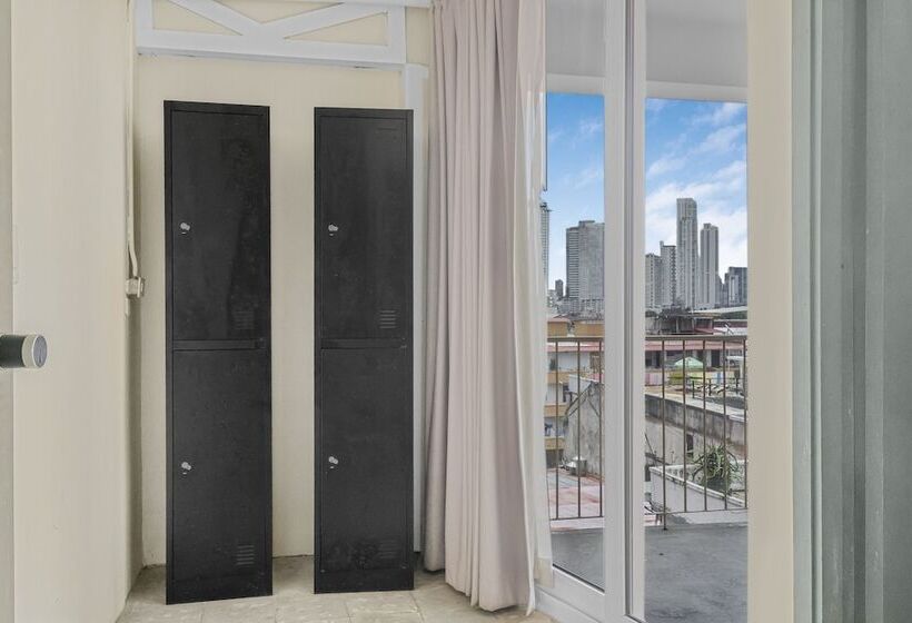 בית מלון כפרי Selina Casco Viejo Panama City