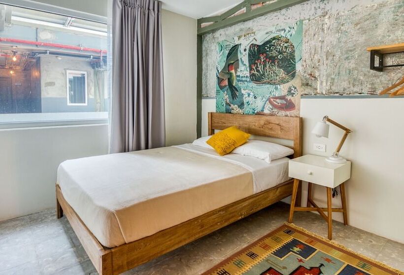 בית מלון כפרי Selina Casco Viejo Panama City