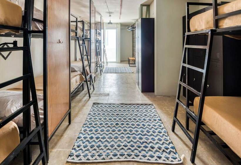 בית מלון כפרי Selina Casco Viejo Panama City