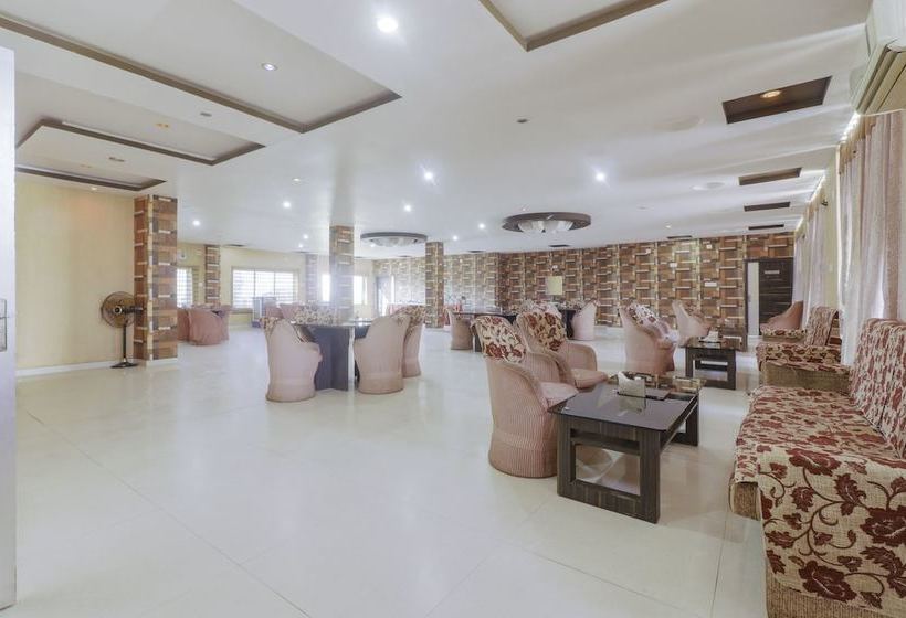 فندق Shiv Villas By Oyo Rooms