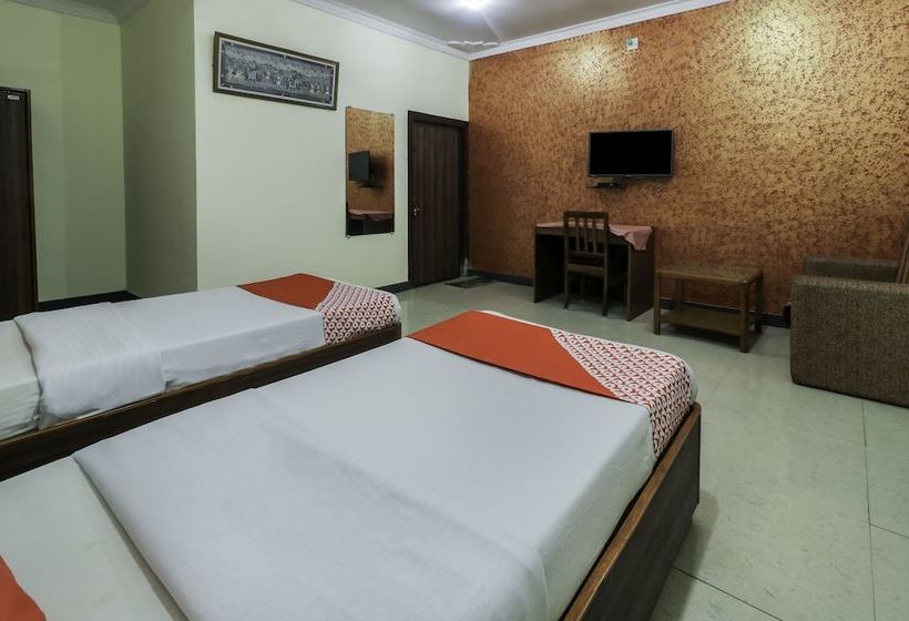 فندق Shiv Villas By Oyo Rooms