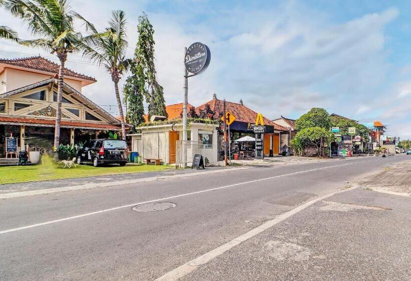 Отель Townhouse Oak Signature Bali