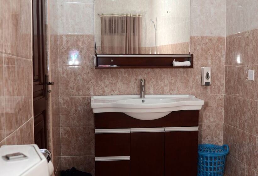 בית מלון כפרי Target Hill