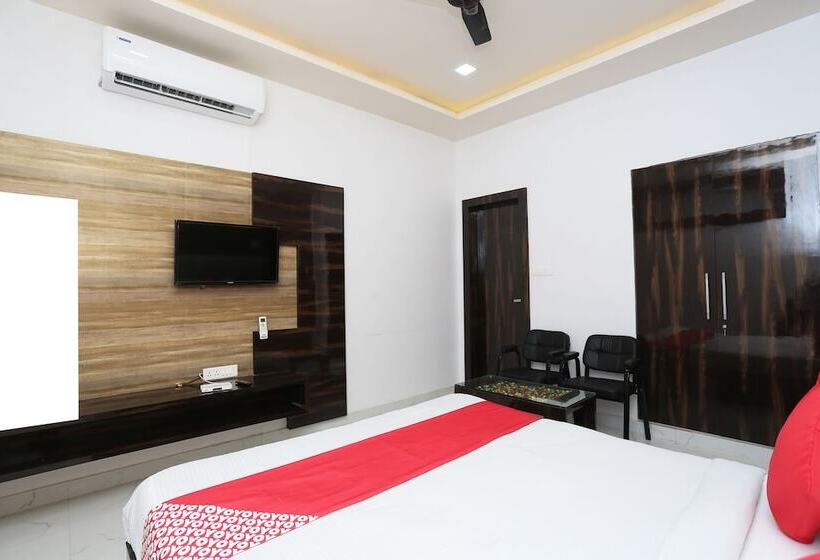 酒店 The Marvellous By Oyo Rooms