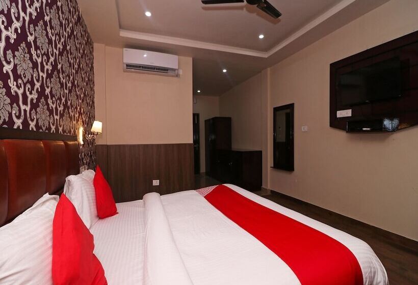 酒店 Vaikunth Resort By Oyo Rooms