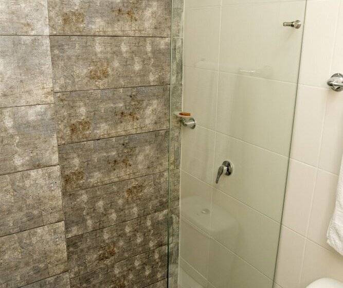 هتل Millenium Victoria Plaza