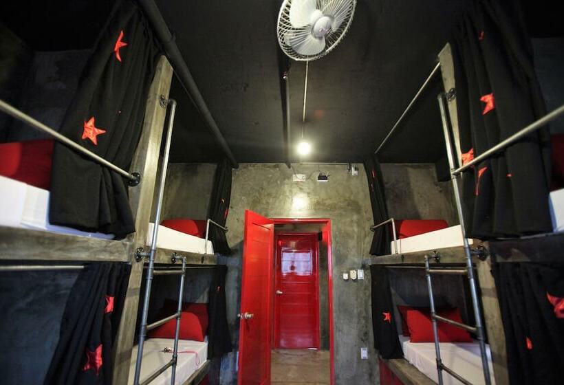 هتل W Hostel Boracay