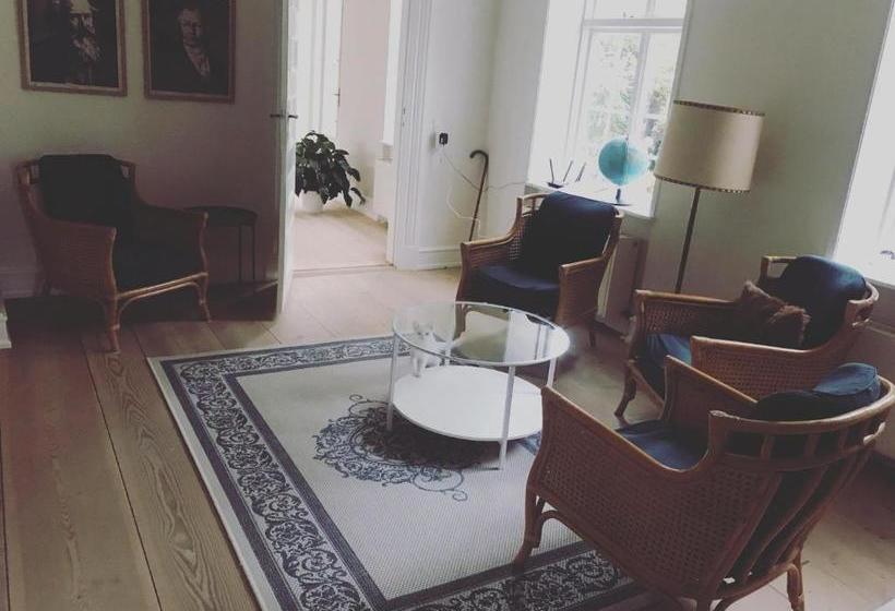 Lehnshøj Bed & Breakfast