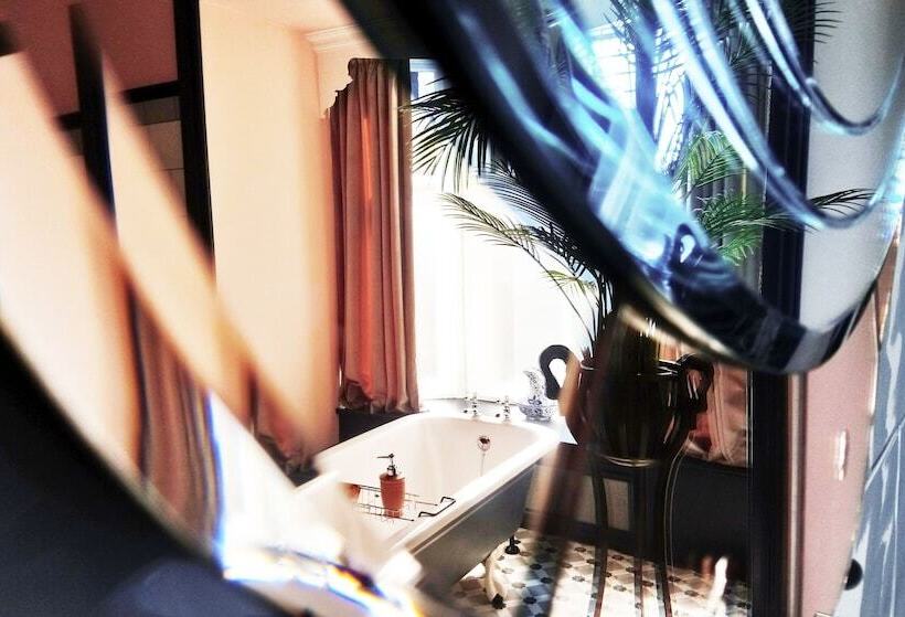 Little Robin Bed And Breakfast