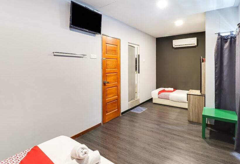Moonnight Hotel By Oyo Rooms