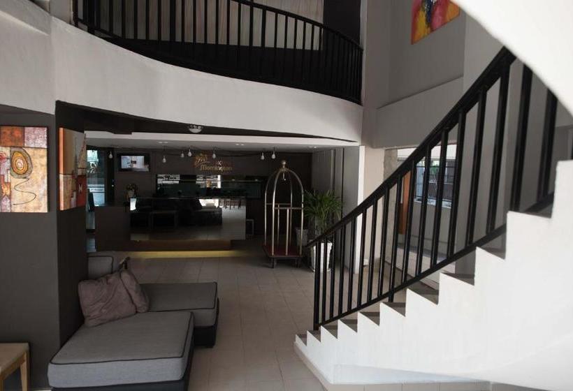 هتل Lumut Waterfront Apartment