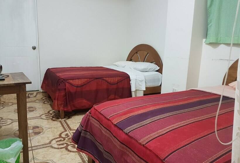 پانسیون Hospedaje Puriq Hostel