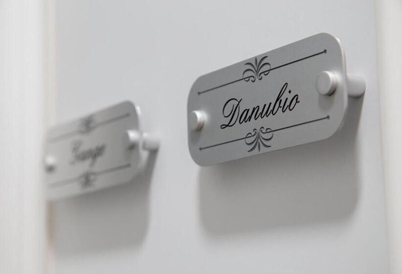 پانسیون I Fiumi Di Navona