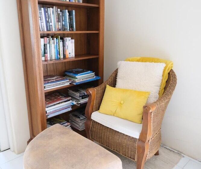 The Whitehouse Bed And Breakfast