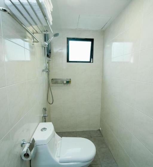 V Motel By Oyo Rooms