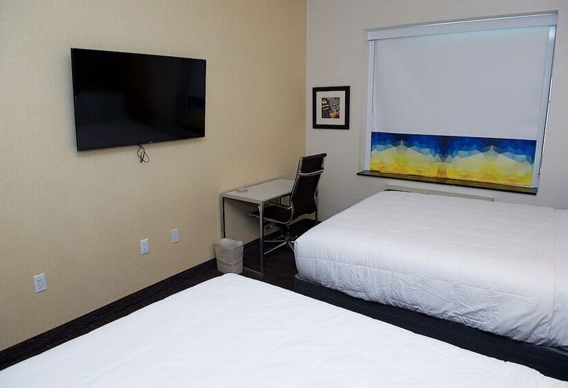 7 Days Hotel Bronx