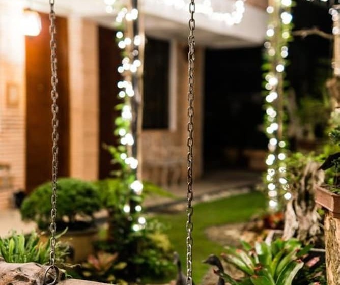 تختخواب و صبحانه Gwandalan House