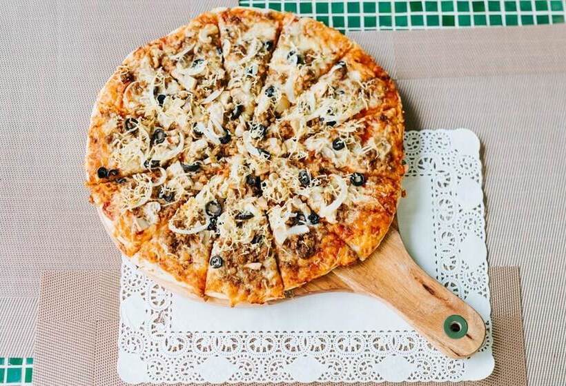 تختخواب و صبحانه Gwandalan House