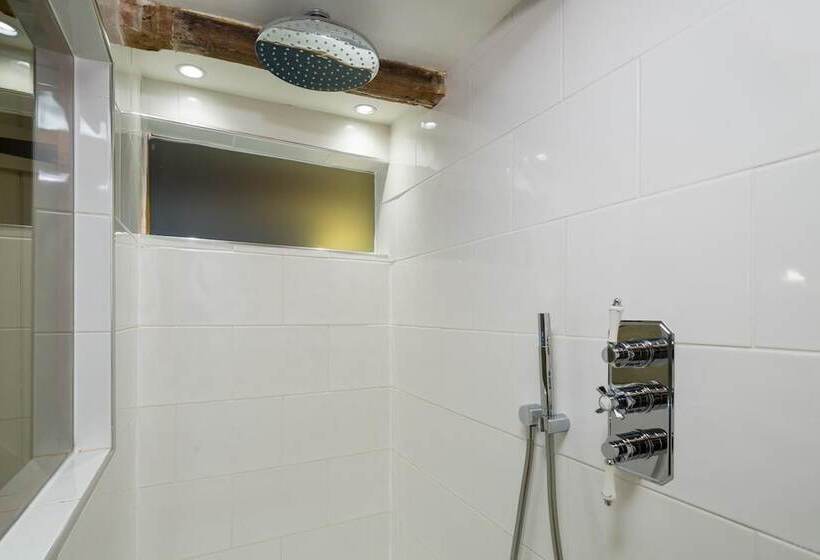 צימר Tregarland Farm