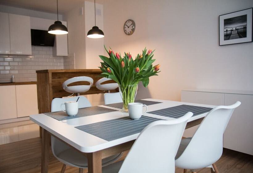 هتل Apartament F&j